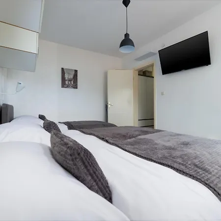 Apartamento Prskalo By Interhome Jesenice (Split-Dalmatia)