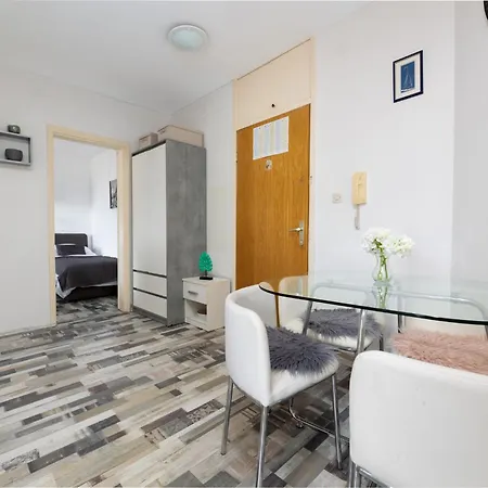 Prskalo By Interhome * Jesenice (Split-Dalmatia)